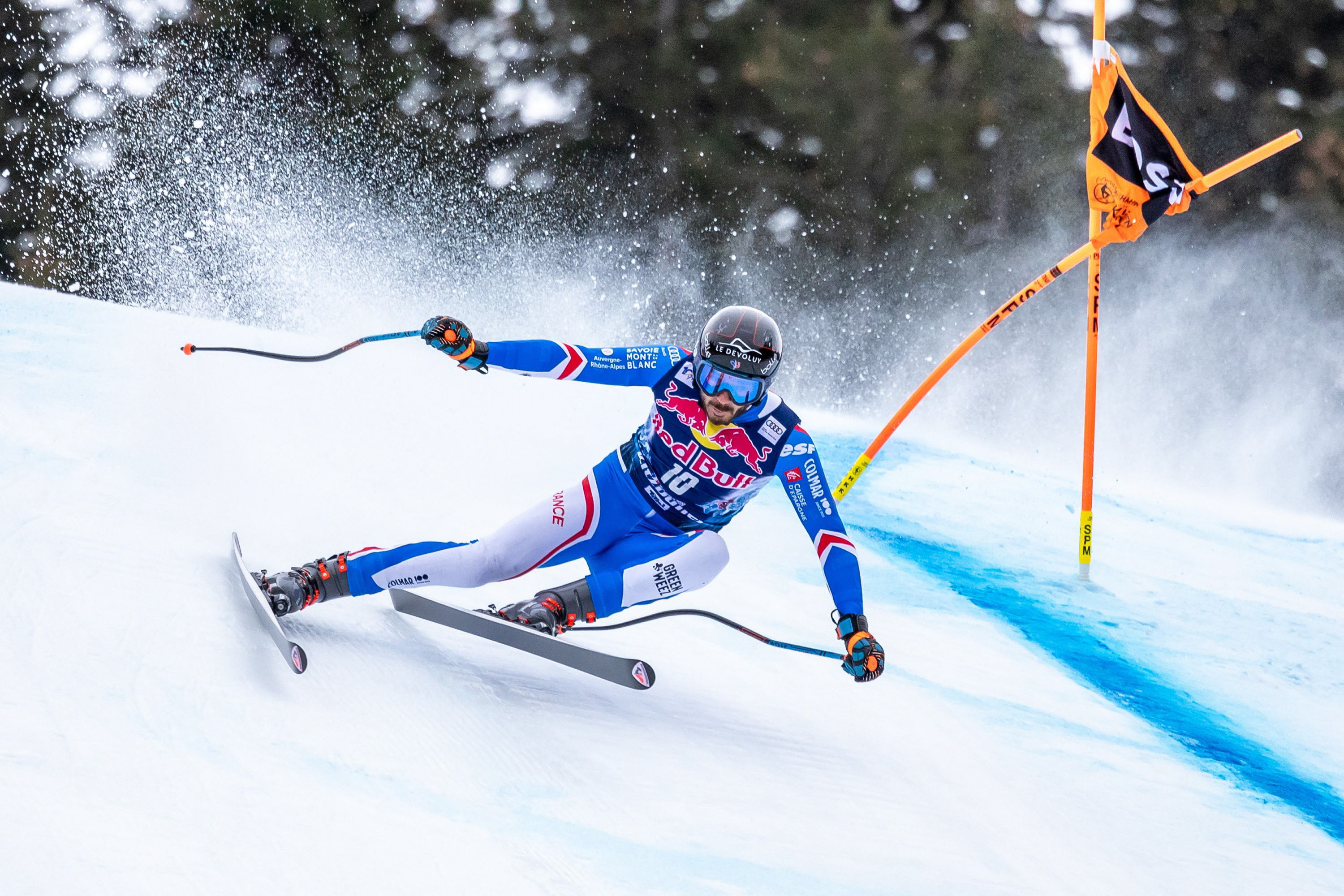 Crashes spotlight ‘brutal pressure’ of World Cup snowboarding
