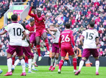 liverpool leave it late to beat west ham