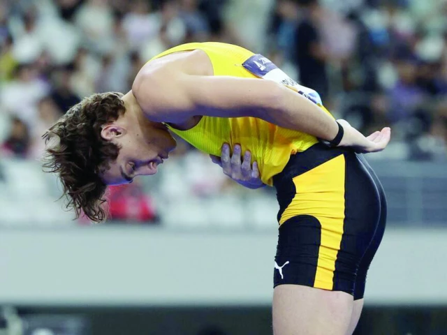 armand duplantis celebrates after winning the men s pole vault final at the athletics diamond league shanghai shaoxing at china textile city sports centre on may 3 photo reuters armand duplantis celebrates after winning the men s pole vault final at the athletics diamond league shanghai shaoxing at china textile city sports centre on may 3 photo reuters