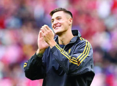 amorim hails sesko s great potential amorim hails sesko s great potential