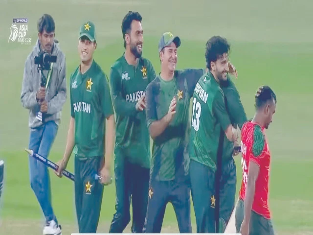 pakistan shaheens players celebrate after winning the final of the asia cup rising stars 2025 against bangladesh at the west end park international cricket stadium in doha photo express screengrab