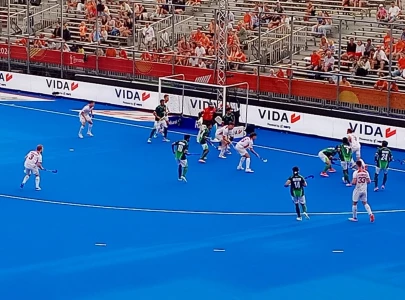 england whip pakistan 4 1 in world cup opener