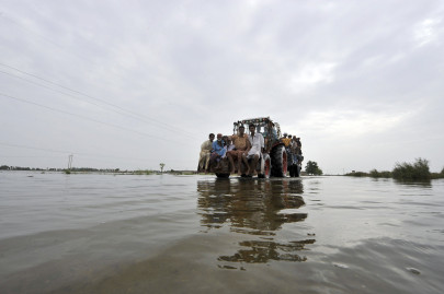 cholera confirmed as un chief to tour pakistan floods