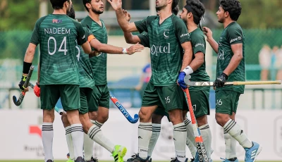 pakistan hockey team players celebrate after scoring during their emphatic 7 2 win over malaysia in the sultan of johor cup match held in johor bahru on saturday photo x