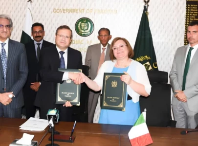 pakistan italy sign rs6 3b concessional loan agreement for agriculture skills project