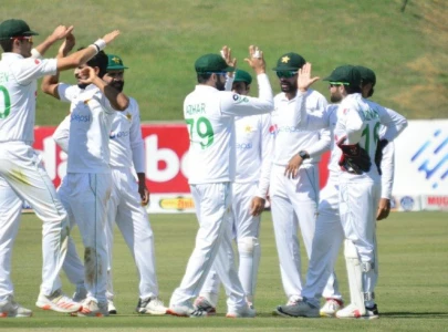 four down zimbabwe in trouble after pakistan post mammoth total on day two