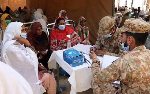 pakistan army medical camp in cholistan screengrab pakistan army medical camp in cholistan screengrab