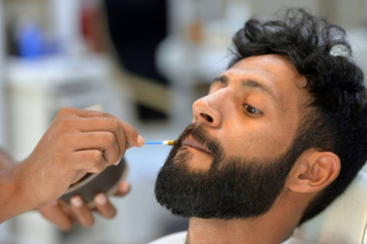 pakistani men assert their right to be groomed as male beauty booms