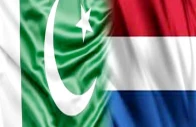 pakistan and netherlands flags