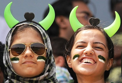 world cup india issues 5 000 visas for pakistani spectators