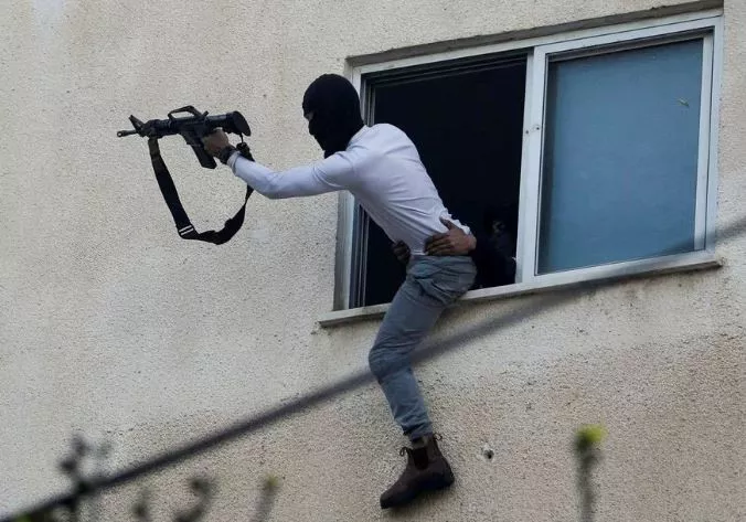 palestinians clash with israeli troops during an israeli army raid in jenin in the israeli occupied west bank march 7 2023 photo reuters palestinians clash with israeli troops during an israeli army raid in jenin in the israeli occupied west bank march 7 2023 photo reuters