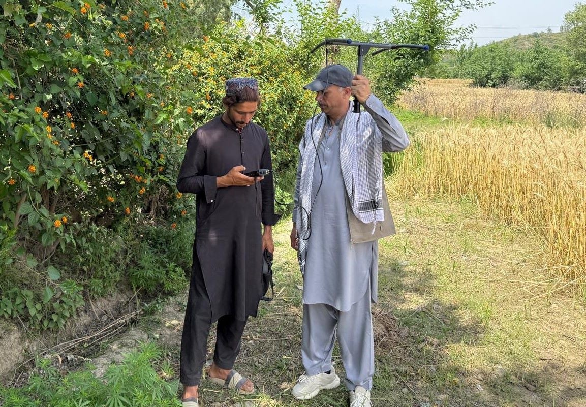 Wildlife workers trying to locate the animal with radio. PHOTO WWF PAKISTAN