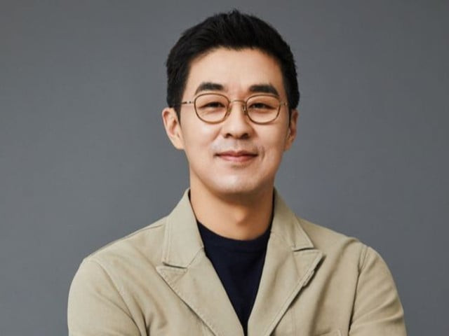 park ji won to step down as ceo of hybe after four years park ji won to step down as ceo of hybe after four years