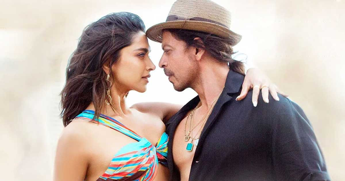 Deepika Padukone Xxx Hd Video - Fans disappointed with Deepika, SRK's 'Besharam Rang'