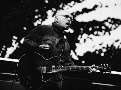 oasis reunion rocked as bonehead paul arthurs exits tour for cancer treatment