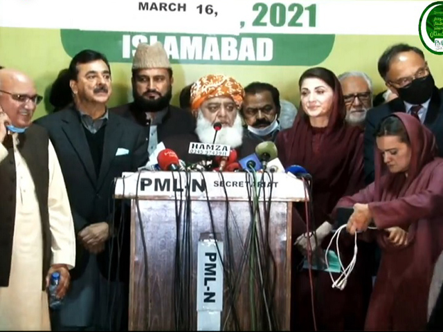 pdm president maulana fazlur rehman addressing a press conference along with pml n s maryam nawaz and ppp s yousuf raza gilani in islamabad screengrab