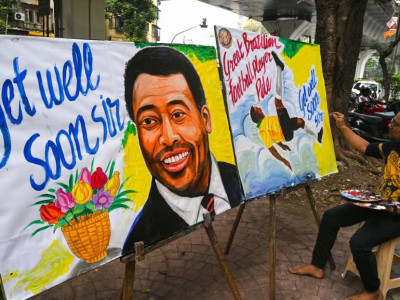 pele s daughters reassure fans of ill football icon pele s daughters reassure fans of ill football icon