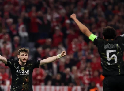 holders psg edge bayern munich