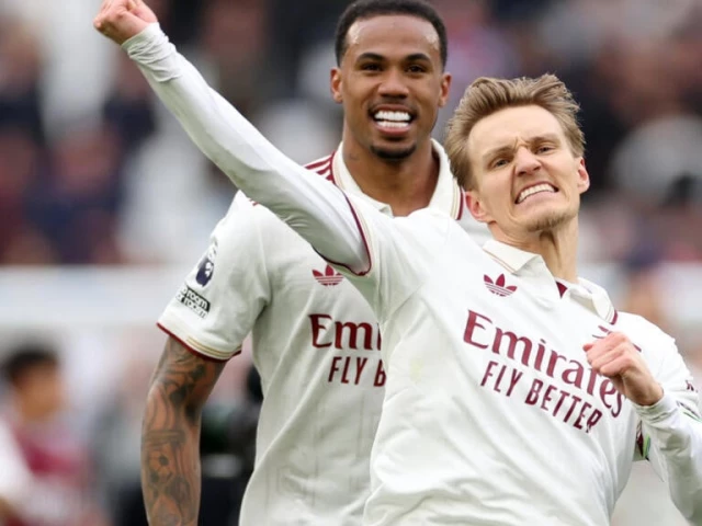 Arsenal scent Premier League glory