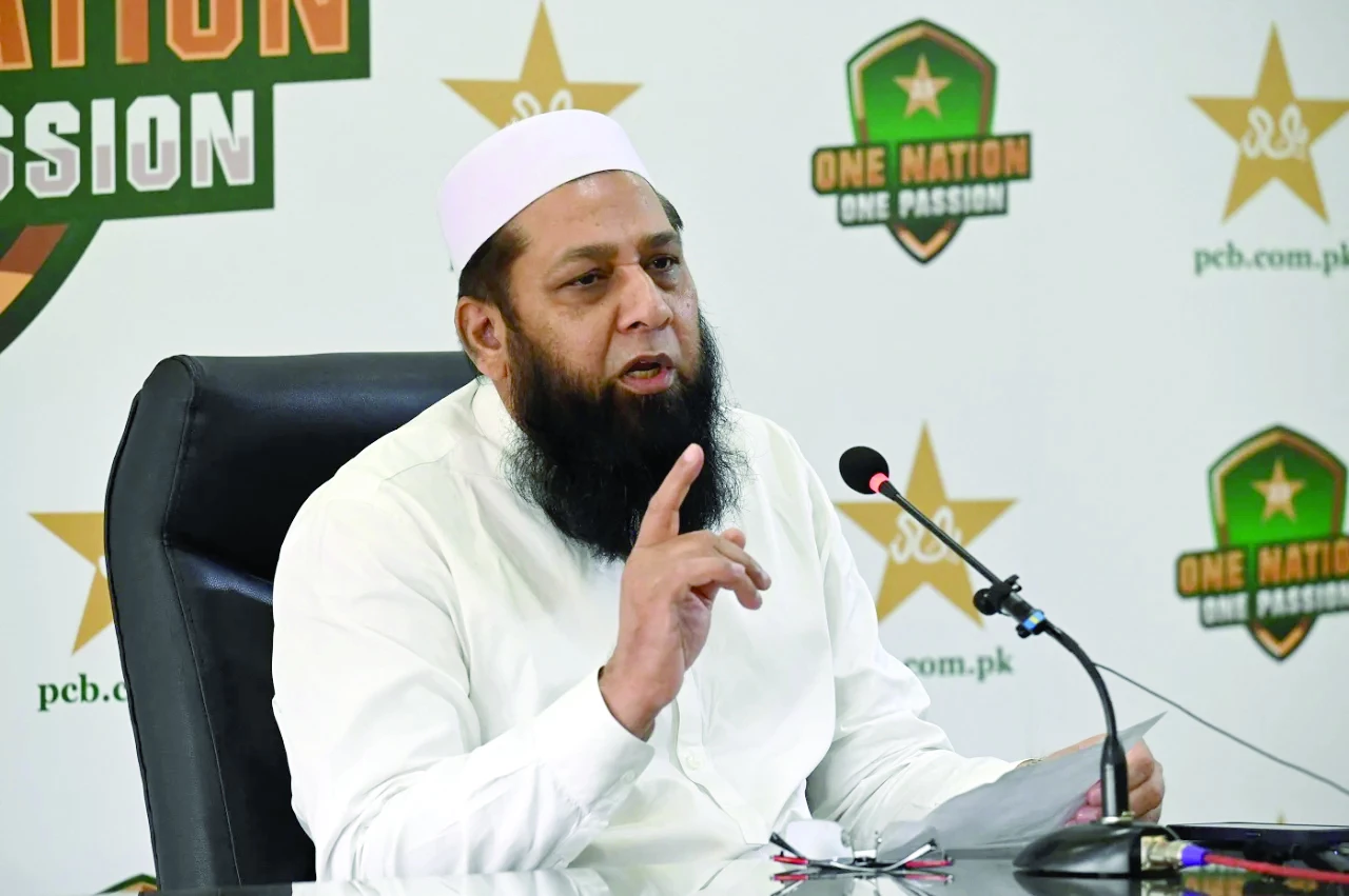 former pakistan captain inzamamul haq says that sunil gavaskar has no right to talk about another team like this photo afp file former pakistan captain inzamamul haq says that sunil gavaskar has no right to talk about another team like this photo afp file