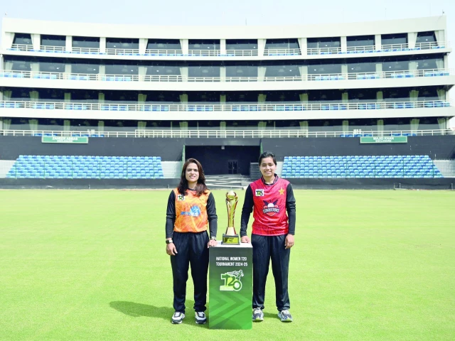 conquerors captain fatima sana and sidra amin of stars pose with the trophy at the national bank stadium photo pcb conquerors captain fatima sana and sidra amin of stars pose with the trophy at the national bank stadium photo pcb