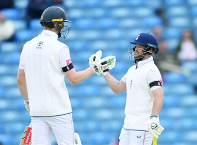 duckett stars as england stun india