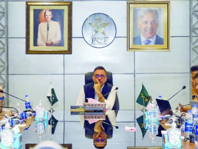 chief executive officer salman naseer chairs a meeting of all stakeholders of hbl psl in lahore photo pcb chief executive officer salman naseer chairs a meeting of all stakeholders of hbl psl in lahore photo pcb