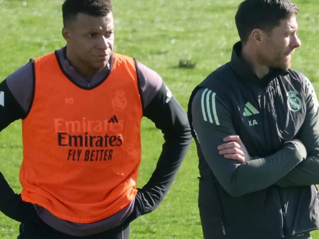 Madrid not 'kamikaze' with Mbappe health