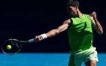 alcaraz dazzles in 100th grand slam match