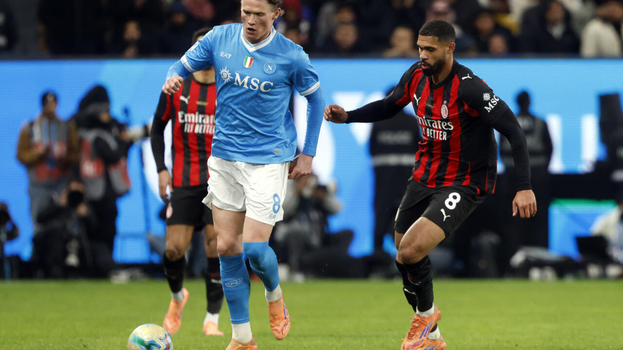 Napoli and AC Milan renew title chase as Italy reels from World Cup failure