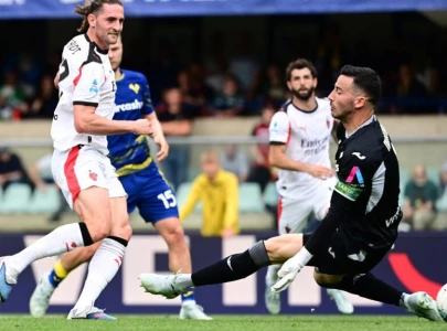 ac milan juve close in on ucl qualification