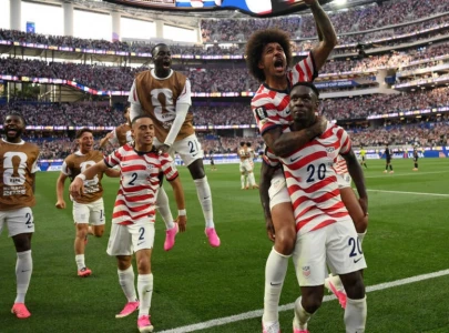 us beat paraguay 4 1 in dream start for world cup co hosts