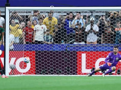 egypt edge australia on penalties