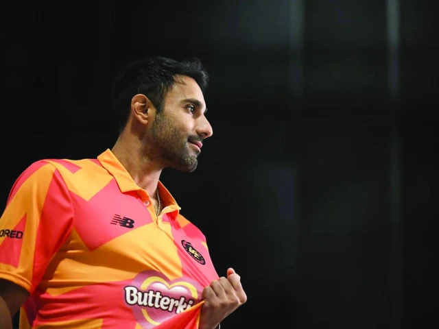 former england all rounder ravi bopara will be coaching karachi kings in the hbl pakistan super league season 10 photo reuters former england all rounder ravi bopara will be coaching karachi kings in the hbl pakistan super league season 10 photo reuters