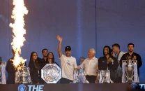 guardiola saluted by michael jordan at man city farewell party