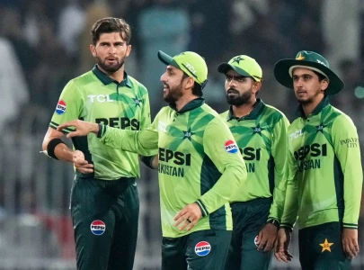pakistan name squads for sri lanka odis tri series