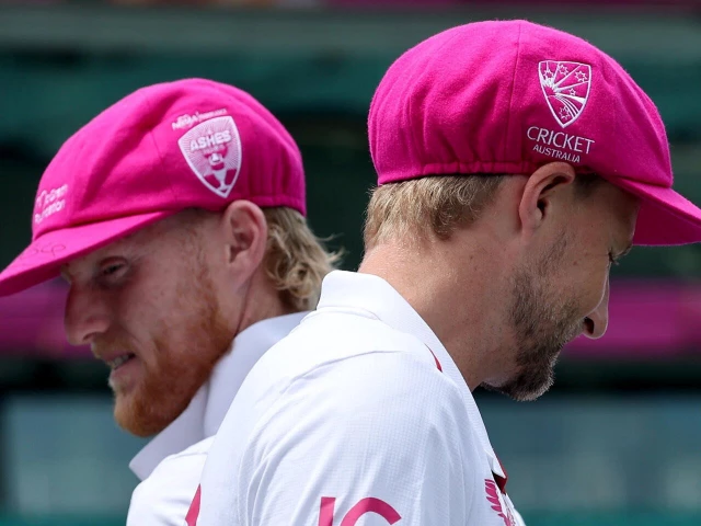 england captain ben stokes l and joe root r after a team photograph at the sydney cricket ground photo afp england captain ben stokes l and joe root r after a team photograph at the sydney cricket ground photo afp