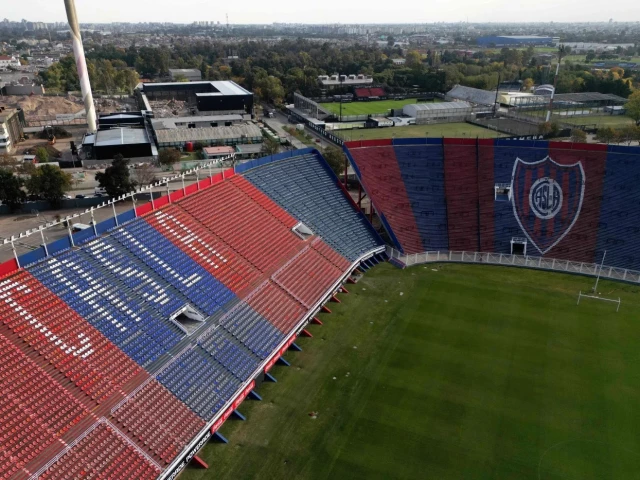 Argentina football league suspends games