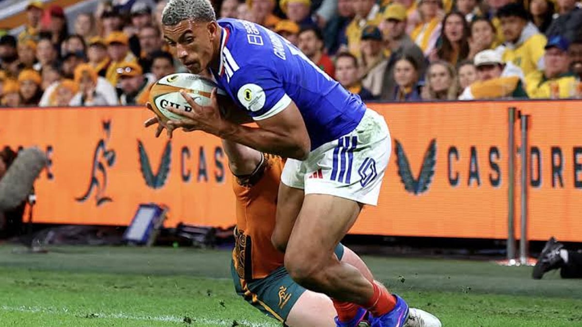 France storm back in second half to beat Australia 42-26 in Brisbane