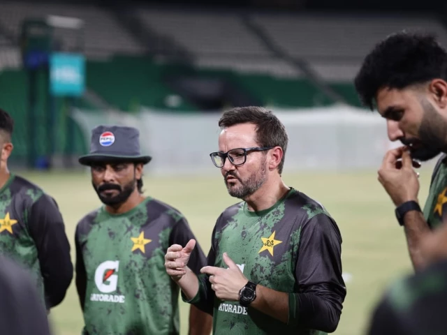 pakistan head coach mike hesson during pakistan s practice session photo afp file pakistan head coach mike hesson during pakistan s practice session photo afp file