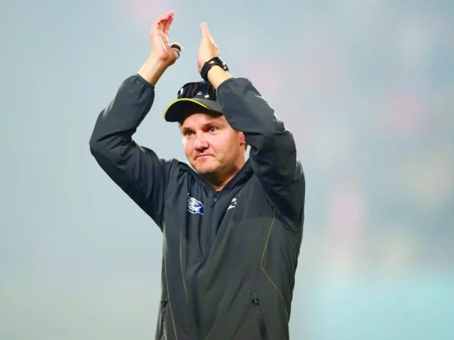 experienced former new zealand head coach mike hesson is currently coaching islamabad united in the ongoing hbl psl 10 photo afp file experienced former new zealand head coach mike hesson is currently coaching islamabad united in the ongoing hbl psl 10 photo afp file