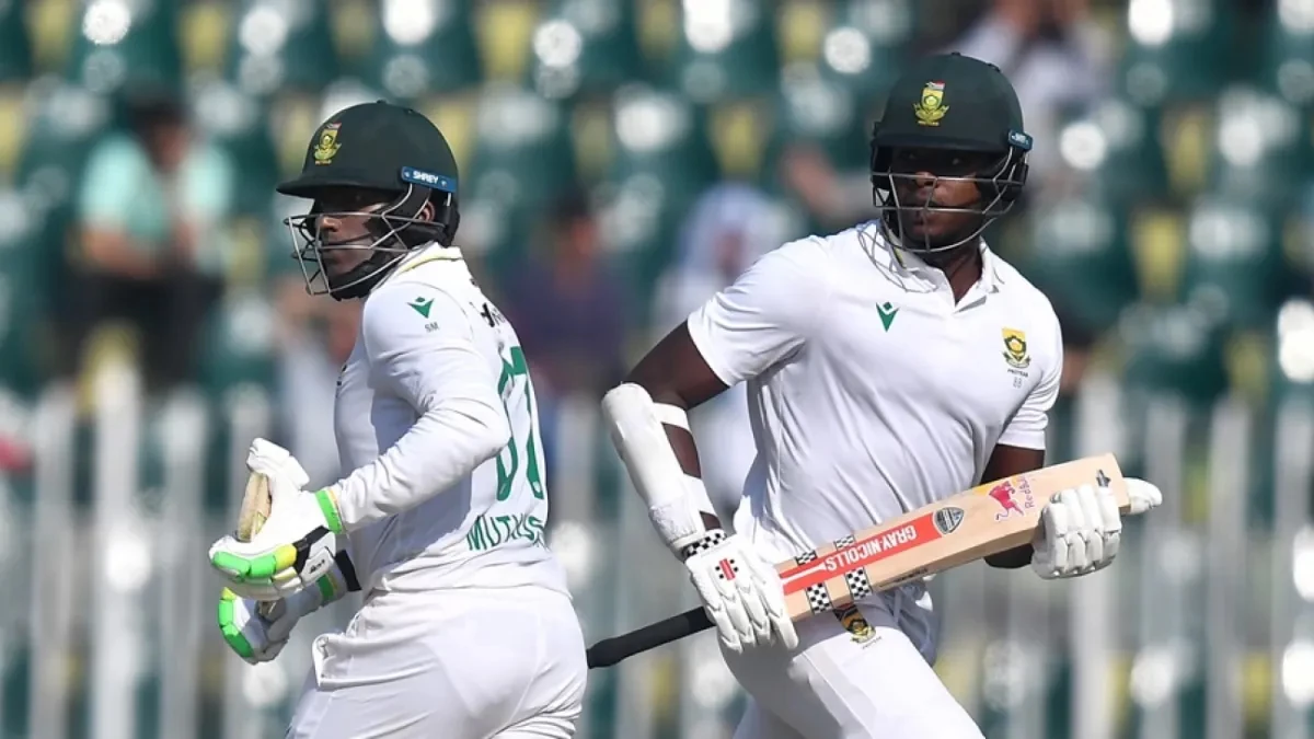 kagiso rabada and senuran muthusamy added 98 runs for the last wicket photo afp