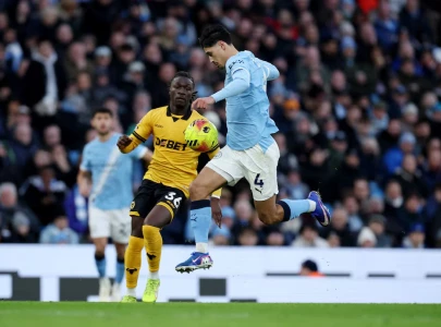 manchester city thrash wolves