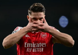 arsenal striker viktor gyokeres celebrates after scoring against sunderland photo afp