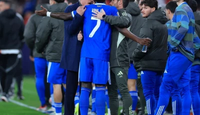 real madrid s brazilian forward vinicius junior talks with benfica s coach jose mourinho in the aftermath of the alleged first leg racial abuse photo afp file real madrid s brazilian forward vinicius junior talks with benfica s coach jose mourinho in the aftermath of the alleged first leg racial abuse photo afp file
