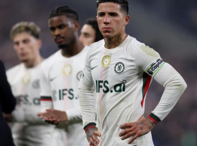 liverpool chelsea slip up in champions league race