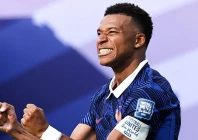 mbappe stars as france beat paraguay