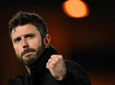 carrick given manchester derby baptism