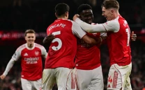 arsenal battle to stay top of christmas charts