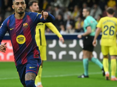 barca s raphinha yamal strike in villarreal win